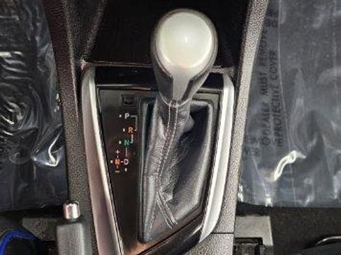 Used 2018 Toyota Corolla SE FWD image 16
