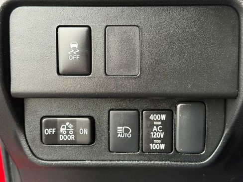 Certified 2023 Toyota Tacoma TRD Off-Road w/ Technology Package AWD/4WD image 37