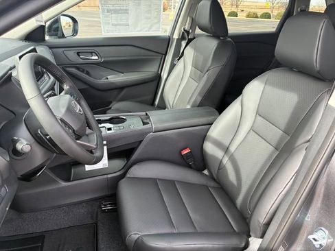 New 2026 Nissan Rogue SV image 14