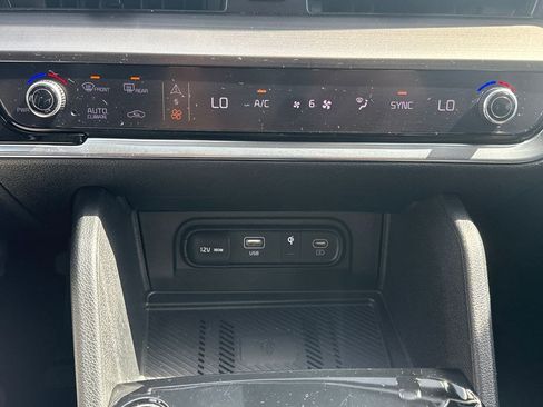 Used 2023 Kia Sportage EX image 30