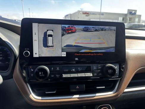 Used 2024 Toyota Grand Highlander Platinum image 23