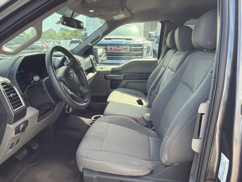 Used 2015 Ford F150 XLT w/ Equipment Group 302A Luxury RWD image 2