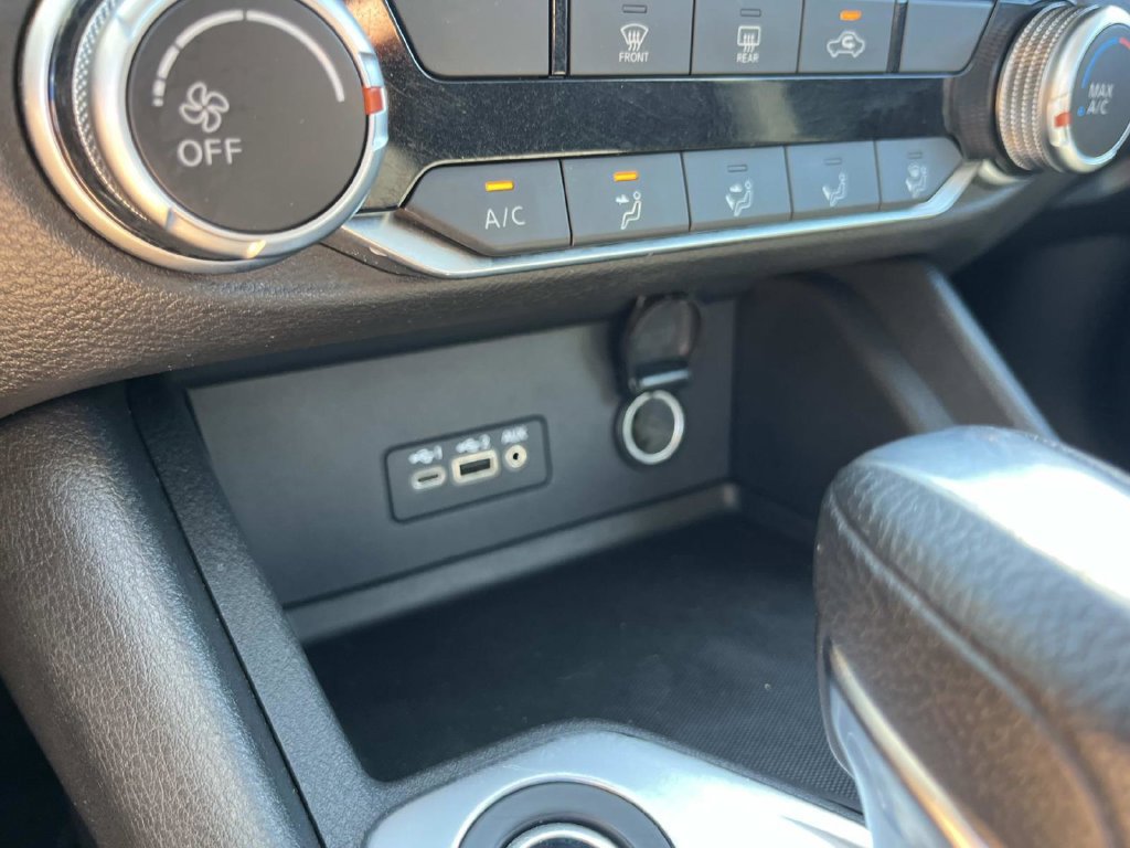 Used 2022 Nissan Sentra SV FWD image 36