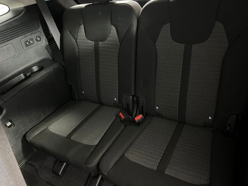 Used 2024 Kia Sorento LX image 25