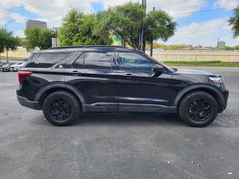 Certified 2022 Ford Explorer Timberline image 2