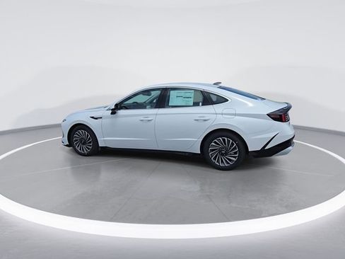 New 2025 Hyundai Sonata SEL image 6