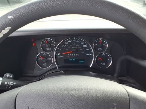 Used 2024 GMC Savana 3500 w/ Power Convenience Package image 19