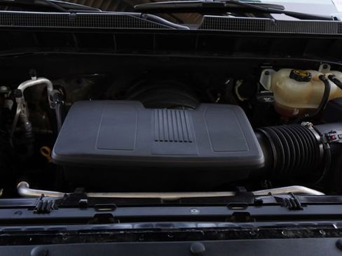 Used 2020 Chevrolet Silverado 1500 LT Trail Boss w/ Midnight Edition image 36