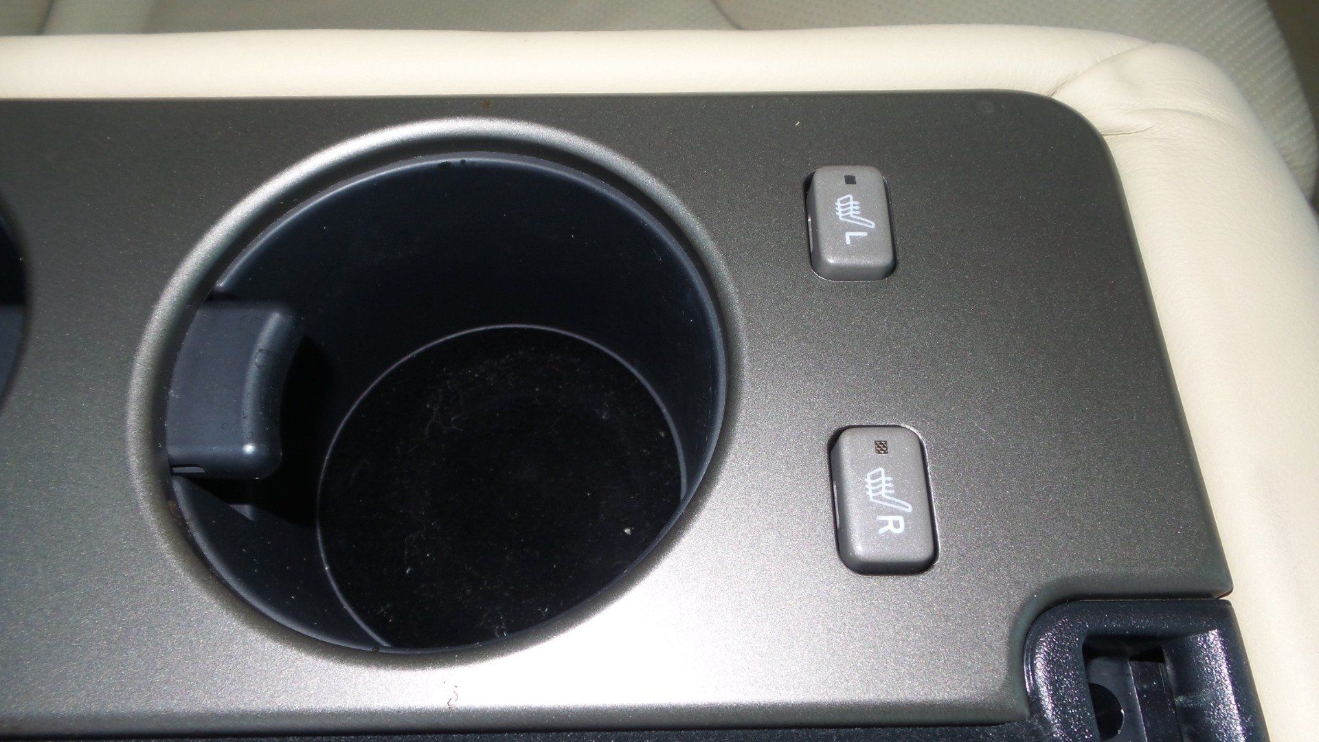 Used 2004 Lexus LS 430 RWD image 93