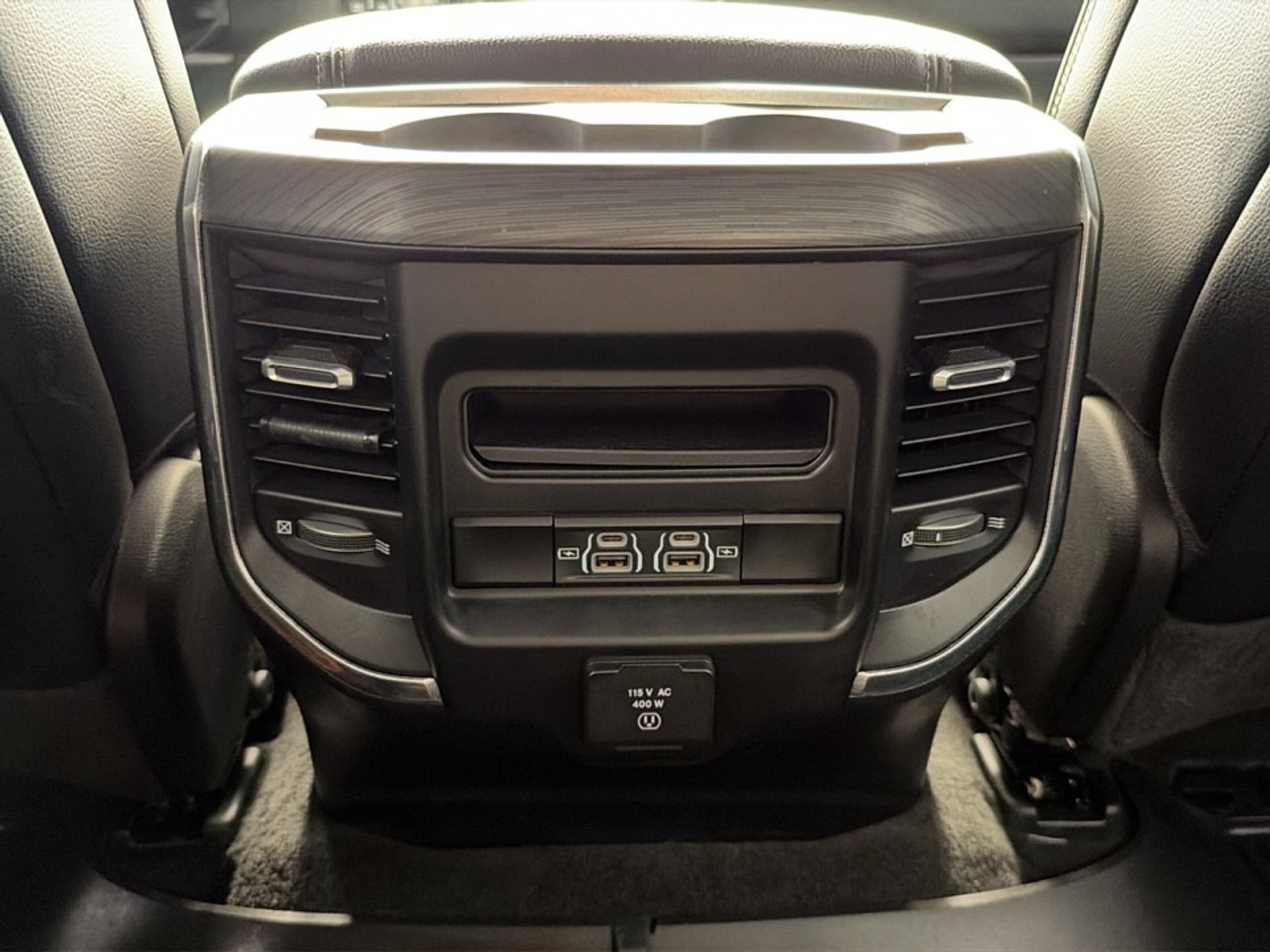 Used 2023 RAM 1500 Laramie AWD/4WD image 22