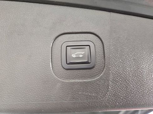 Used 2013 GMC Terrain SLT image 29