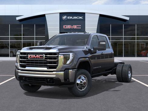 New 2025 GMC Sierra 3500 SLE w/ SLE Convenience Package image 6