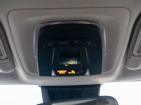 Used 2025 Toyota Corolla LE w/ LE Premium Package image 18