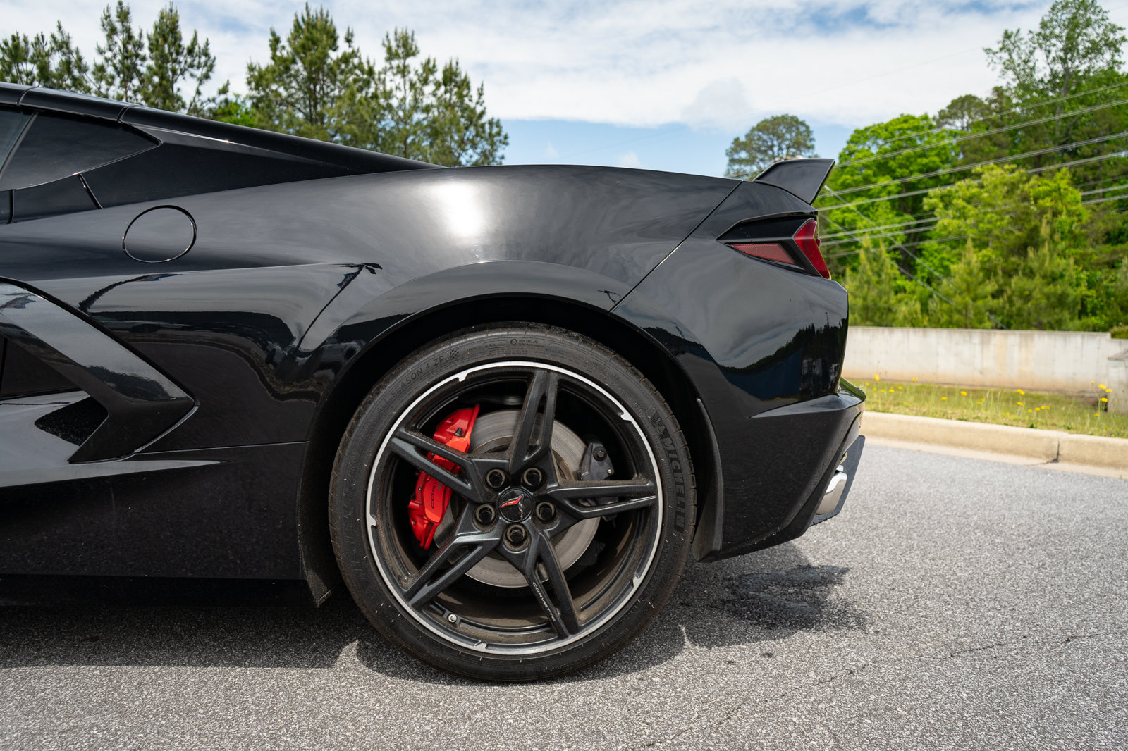 Used 2020 Chevrolet Corvette Stingray Premium Cpe w/ 3LT Preferred Equipment Group RWD image 13