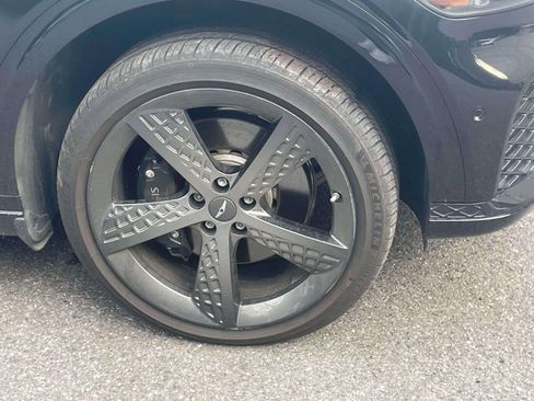 Used 2025 Genesis GV70 3.5T Sport w/ Sport Advanced Package image 9