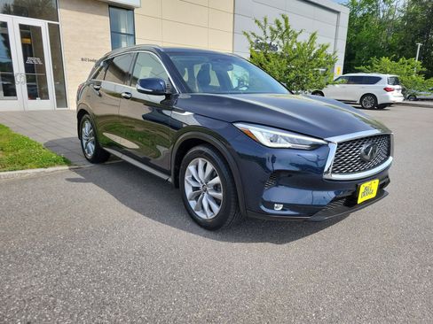 Used 2021 INFINITI QX50 Luxe w/ Cargo Package AWD/4WD image 9