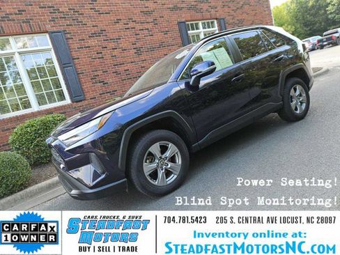 Used 2022 Toyota RAV4 XLE image 1
