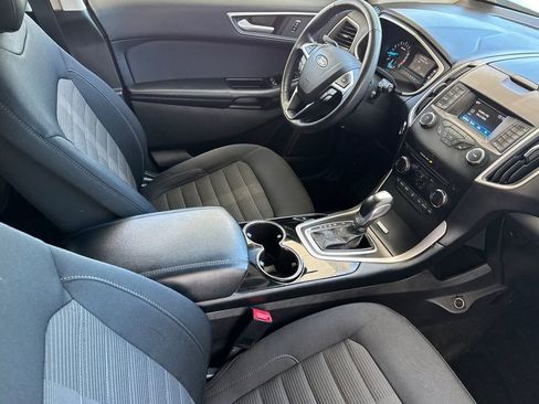 Used 2018 Ford Edge SEL AWD/4WD image 16
