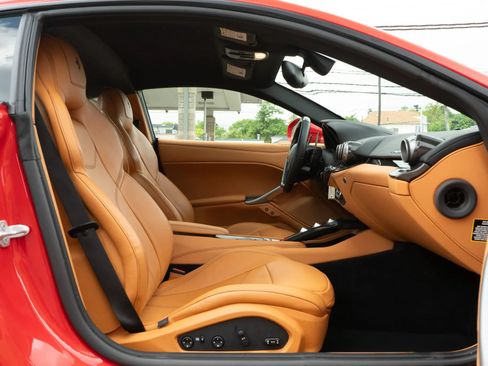 Used 2017 Ferrari F12 Berlinetta RWD image 26