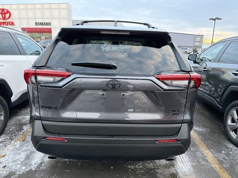 Used 2025 Toyota RAV4 XLE image 6