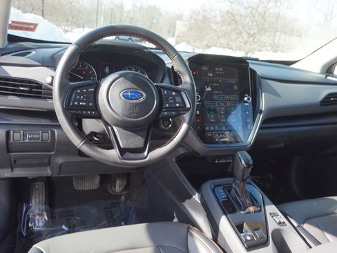 Used 2024 Subaru Crosstrek 2.5i Limited AWD/4WD image 16