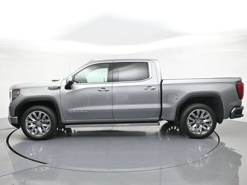 Used 2023 GMC Sierra 1500 Denali w/ Denali Reserve Package AWD/4WD image 5