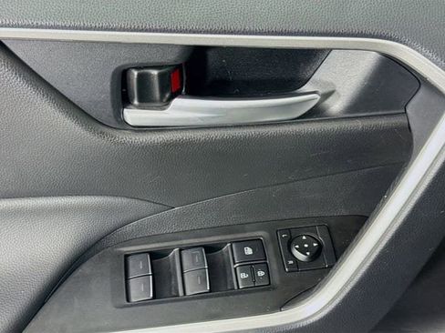 Certified 2025 Toyota RAV4 XLE w/ Convenience Package AWD/4WD image 19