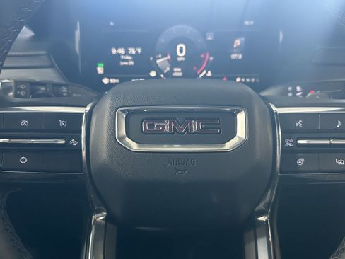 Used 2026 GMC Acadia Elevation w/ Elevation Premium Package AWD/4WD image 25