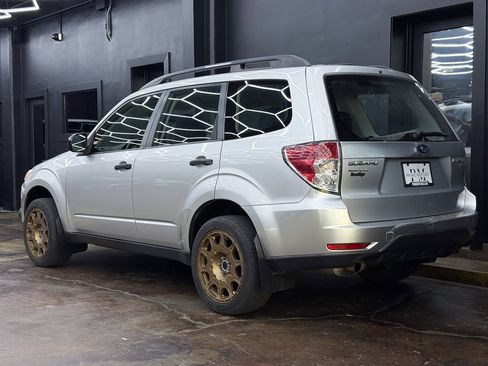 Used 2010 Subaru Forester 2.5X image 5