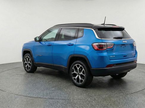 Used 2025 Jeep Compass Limited AWD/4WD image 6