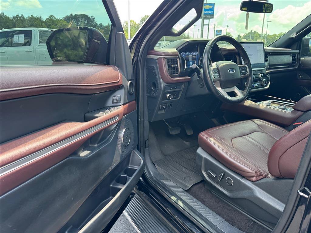 Used 2022 Ford Expedition Limited AWD/4WD image 16