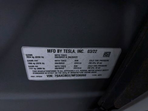 Used 2022 Tesla Model X image 35