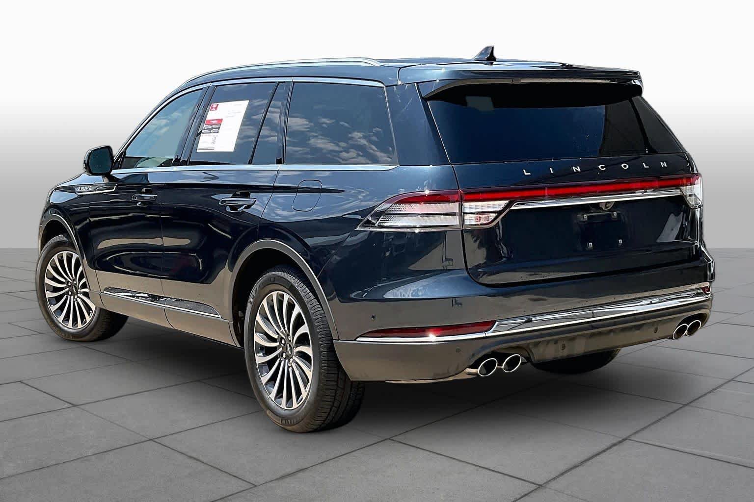 Used 2023 Lincoln Aviator Reserve w/ Equipment Group 201A AWD/4WD image 11