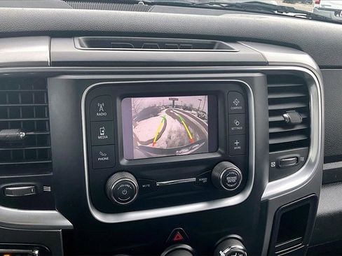 Used 2021 RAM 1500 Classic SLT image 22