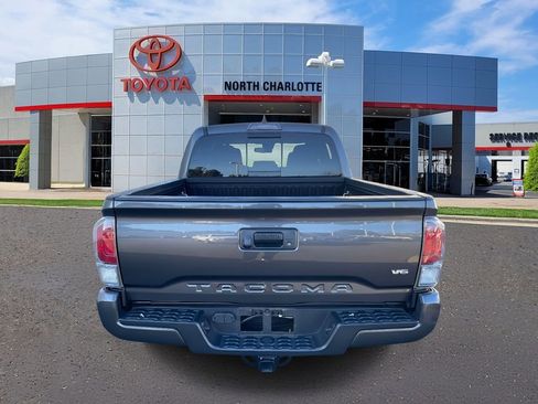 Used 2023 Toyota Tacoma TRD Sport image 9