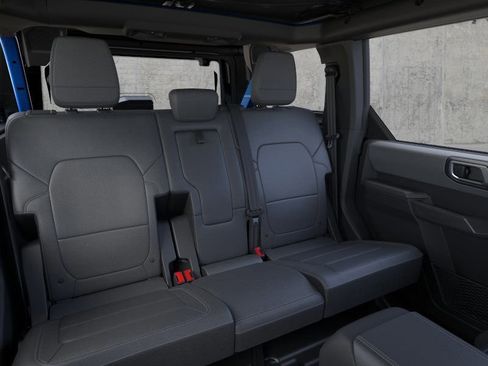 Used 2025 Ford Bronco Big Bend AWD/4WD image 12