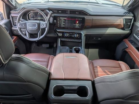 Used 2025 GMC Sierra 2500 Denali Ultimate AWD/4WD image 10