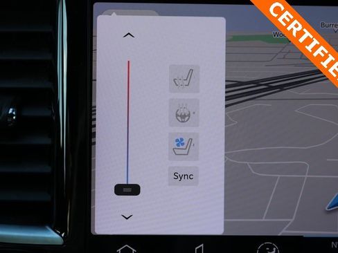 Used 2025 Chrysler Pacifica Limited image 27