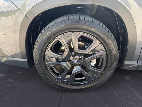 Used 2023 Subaru Ascent Onyx Edition Limited AWD/4WD image 14