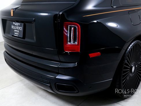 Used 2023 Rolls-Royce Cullinan AWD/4WD image 44