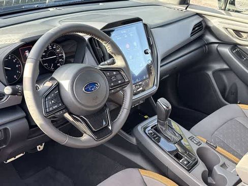 Used 2025 Subaru Crosstrek 2.5i Sport AWD/4WD image 2