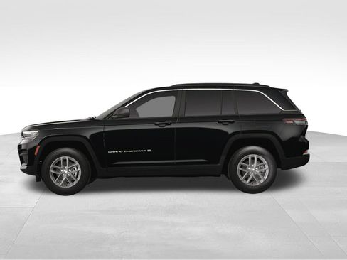 New 2025 Jeep Grand Cherokee Laredo X w/ Luxury Tech Group I image 3