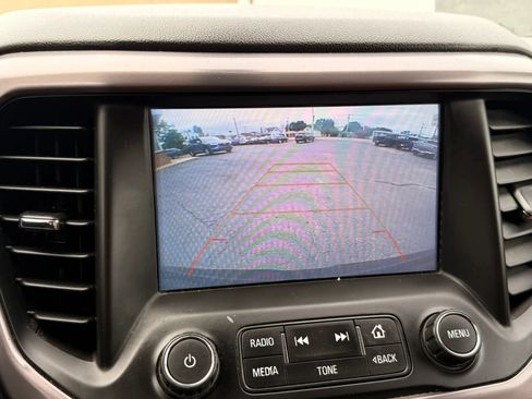 Used 2018 GMC Acadia SLT w/ LPO, Protection Package AWD/4WD image 24