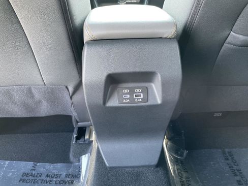 Used 2025 Subaru Crosstrek 2.5i Wilderness w/ Crosstrek Mirror Package AWD/4WD image 18