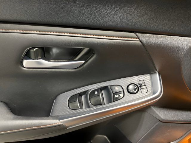 Certified 2023 Nissan Sentra SR FWD image 10