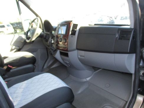 Used 2013 Mercedes-Benz Sprinter 3500 image 18