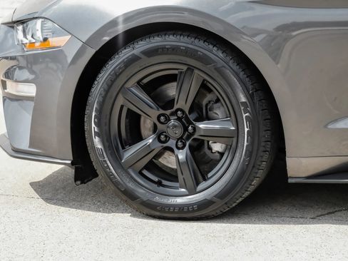 Used 2018 Ford Mustang Coupe RWD image 46