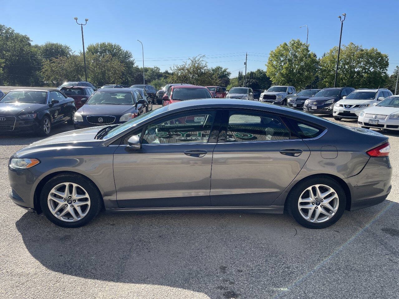 Used 2014 Ford Fusion SE FWD image 5