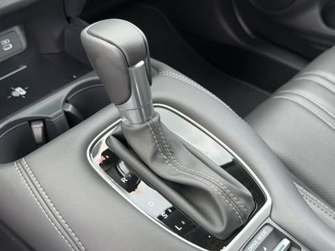 Used 2026 Honda HR-V EX-L image 18