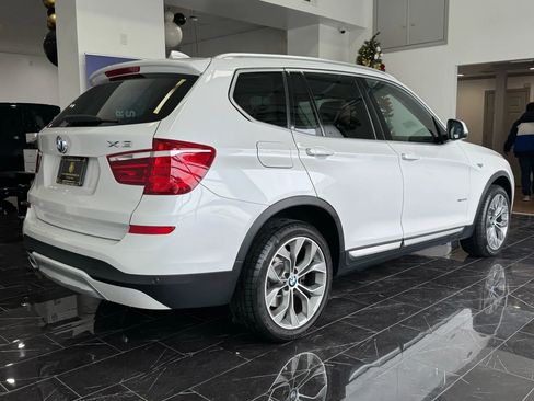 Used 2017 BMW X3 xDrive28i image 6